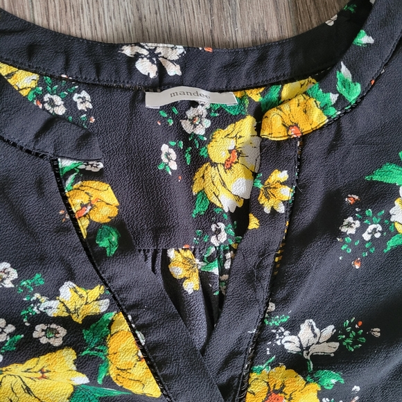 Mandee Cap Sleeve Blouse - Picture 3 of 4